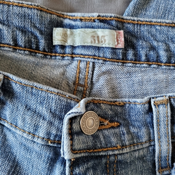 Levi 515 Boot Cut Jeans - Sz 10M, Light Wash, EUC - Picture 6 of 10